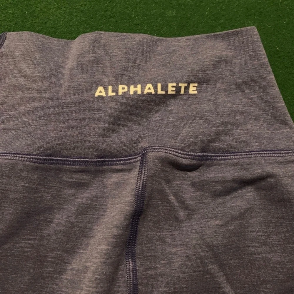 Alphalete Xs leggings - Picture 2 of 6